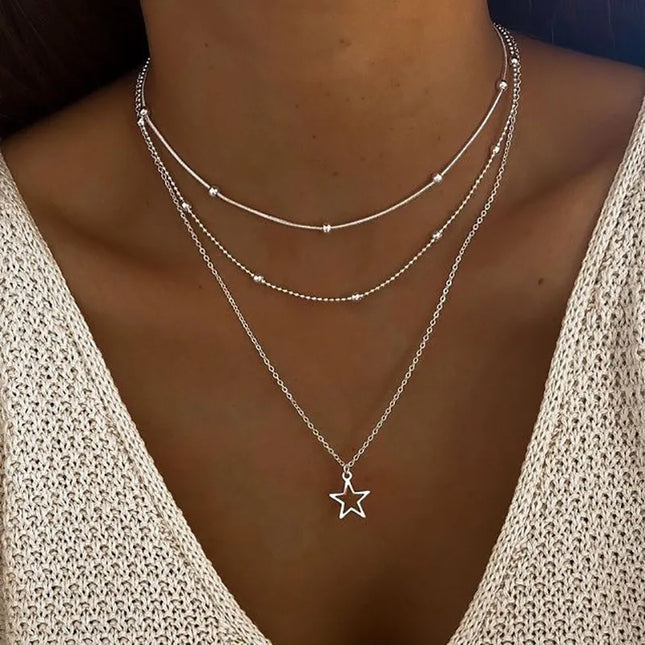 SOLANE - STAR NECKLACE